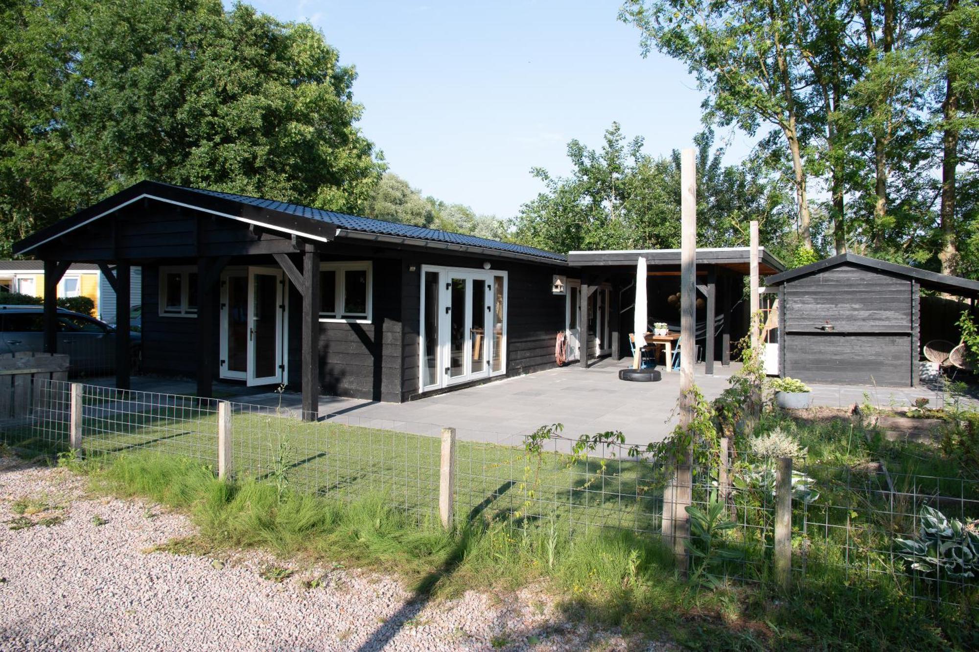 Matsloot Luxe En Ruim Chalet Met Airco Bij Leekstermeer מראה חיצוני תמונה