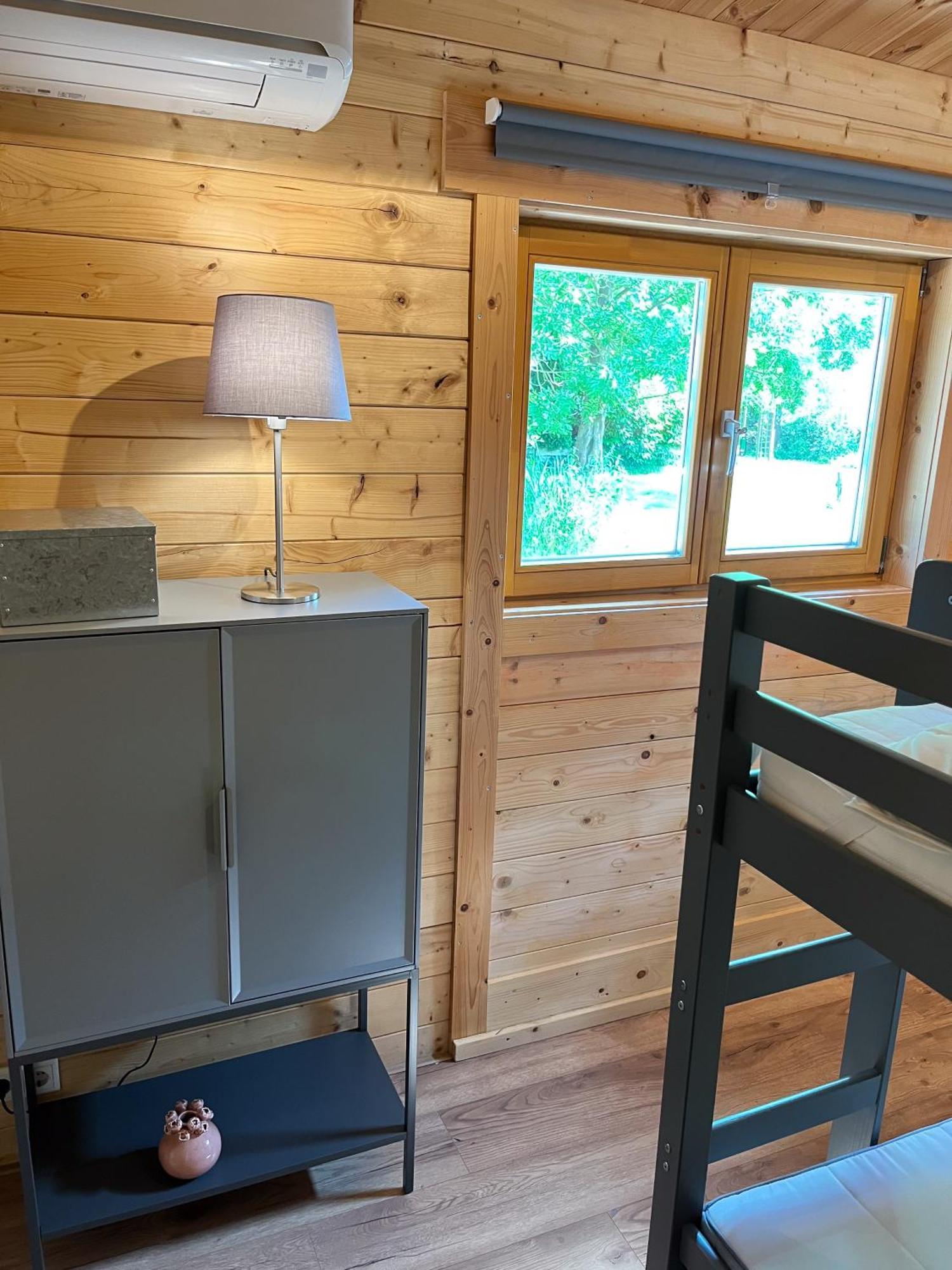Matsloot Luxe En Ruim Chalet Met Airco Bij Leekstermeer מראה חיצוני תמונה